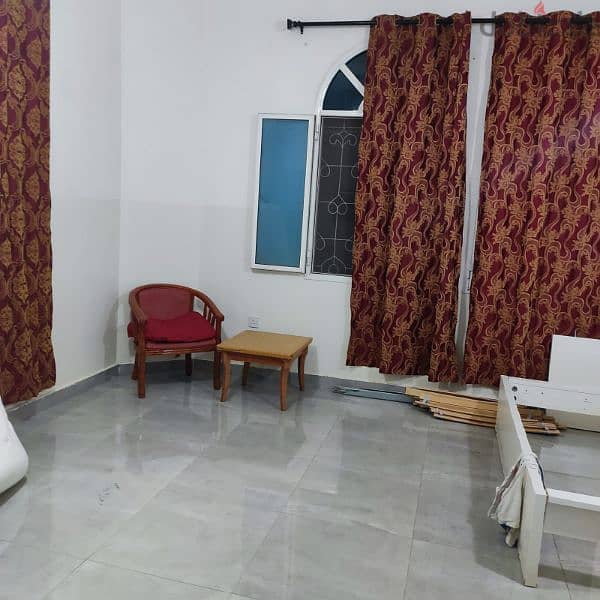 spacious room n toilet in a villa - al khuwiar 4