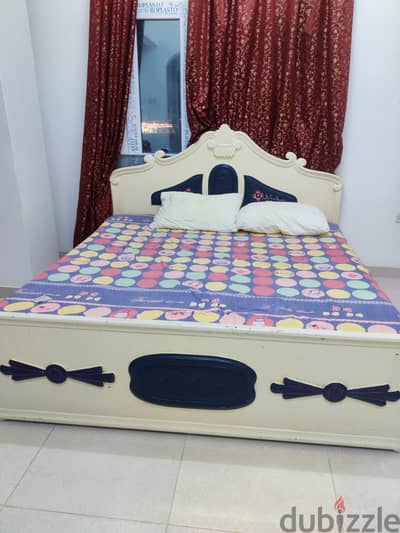 King size bed with mattress