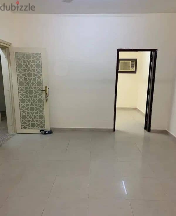 apartment for ren in alkhoud 7 _شقة للايجار بالخوض السابعه 3