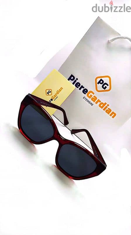 EYEWARE 8