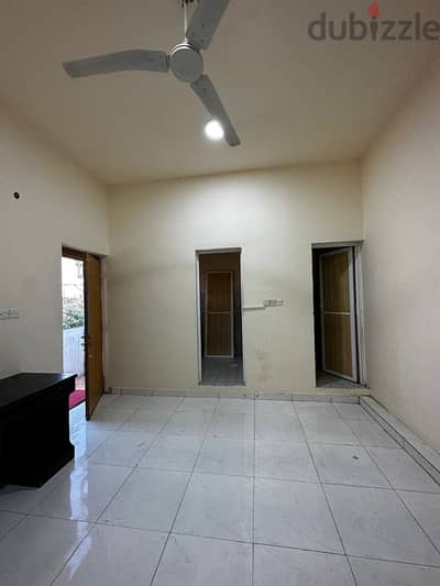 Bed space available sharing  50  rial near city center muscat