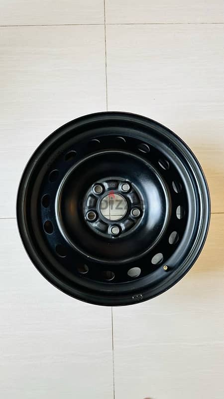 Honda Civic 2017 Original Rims and Caps 6