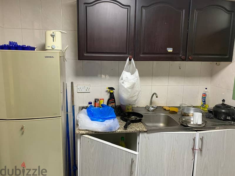 1 Room For Rent in CBD Ruwi 0