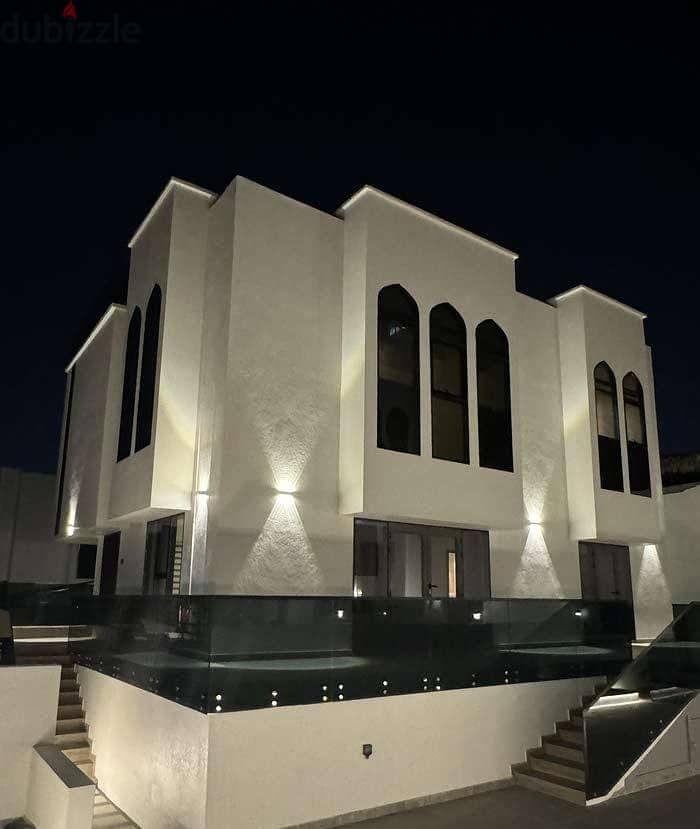 For Rent 4 Bhk Villa In Al Qurum Heights 0