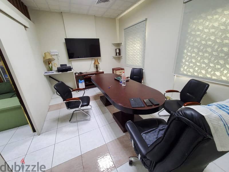 FURNISHED OFFICE 1