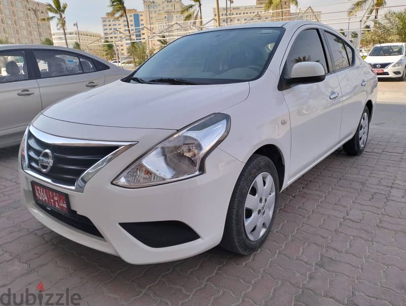 Nissan Sunny 2022 للايجار 3