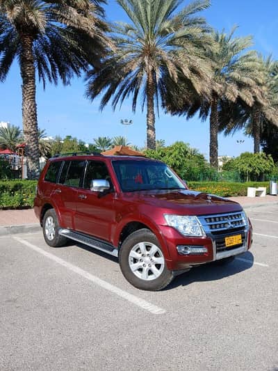 EXPAT USED Mitsubishi Pajero 2017