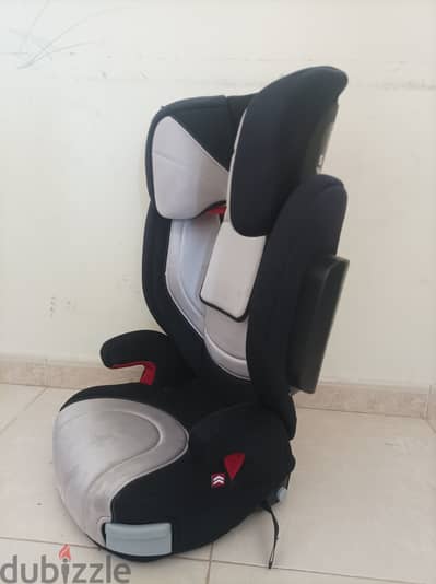 Child car seater