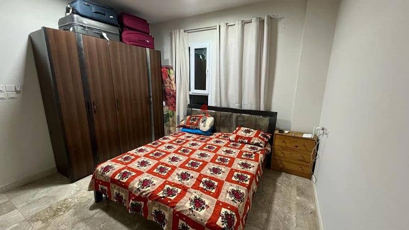 sharing room available for single male or family or women 6