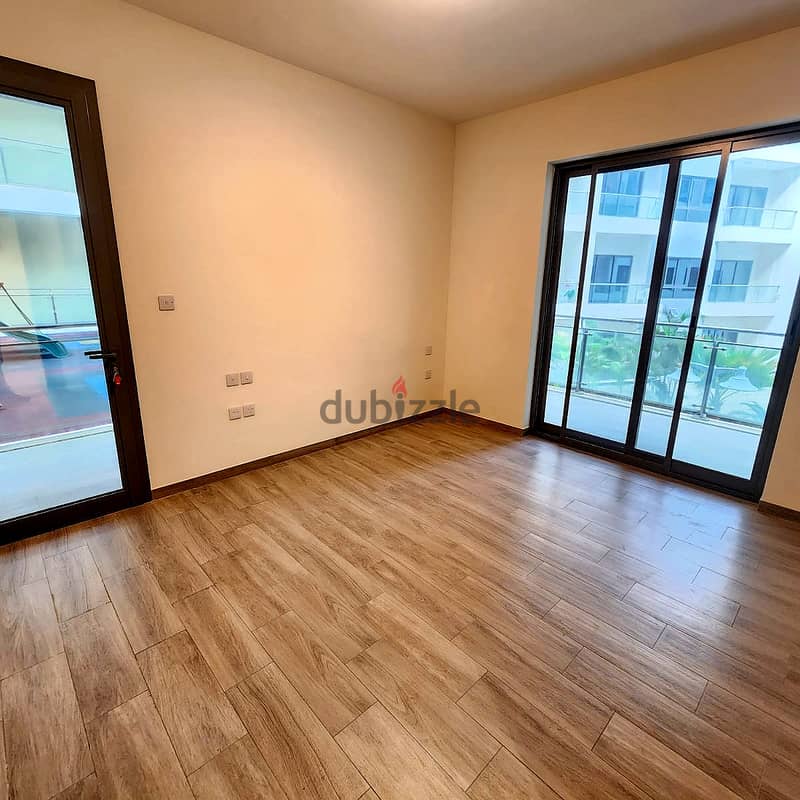 Modern 2BHK Apartment with Amenities in Muscat Hills LRA02 6