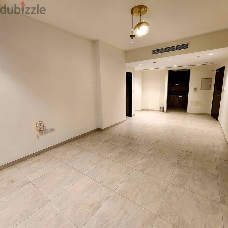 Modern 2BHK Apartment with Amenities in Muscat Hills LRA02 10