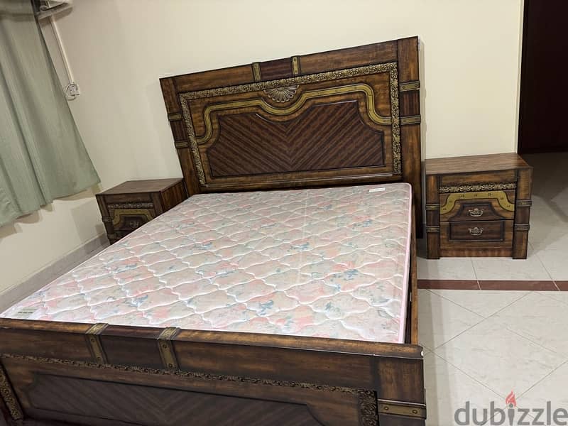 Bedroom Furniture Set for Sale –  Excellent Condition! 2