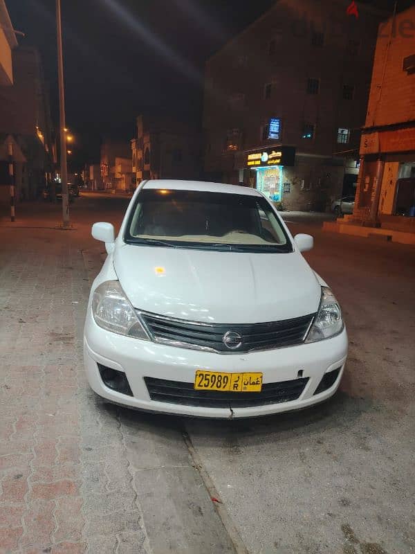 Nissan Tiida 2012 0