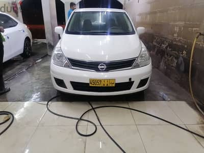 Nissan Tiida 2011 for sell very good condition 1year  mulkia