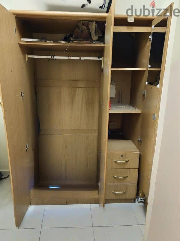 Sale of 3 door cupboard 1