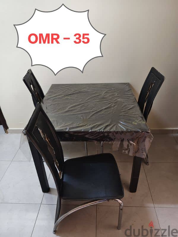 Sale of Expandable Dining Table 0