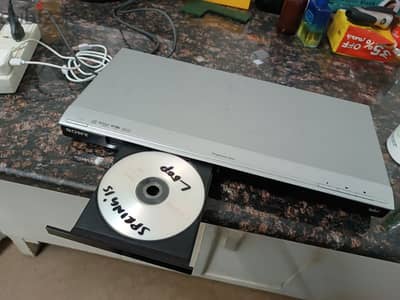 Dvd player with usb