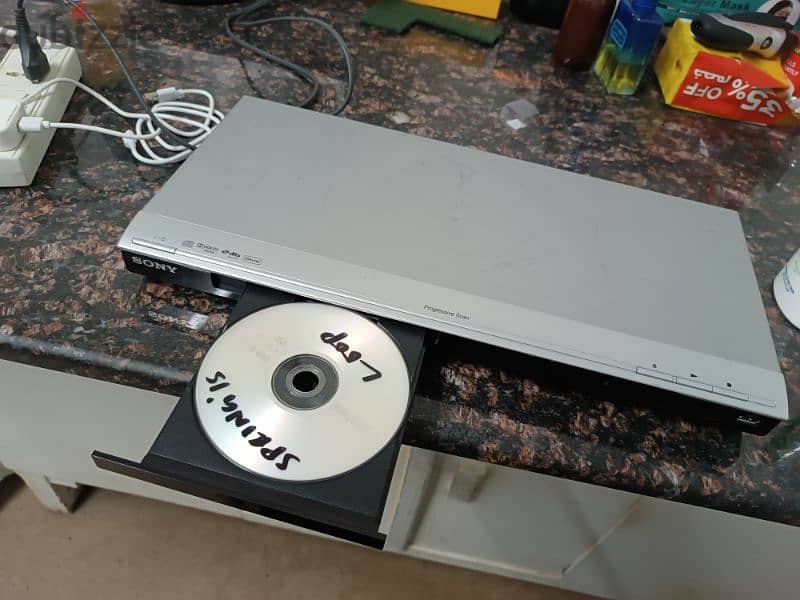 Dvd player with usb 0