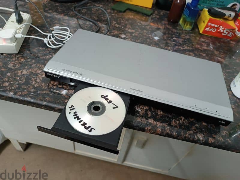 Dvd player with usb 1