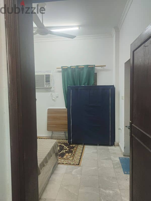 Room for rent 90. OMR 2