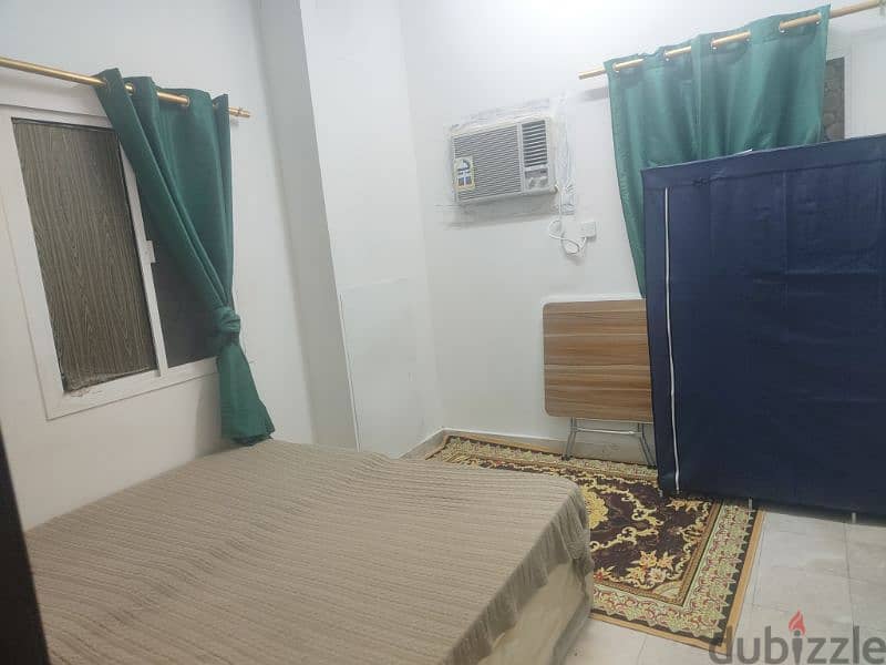 Room for rent 90. OMR 3