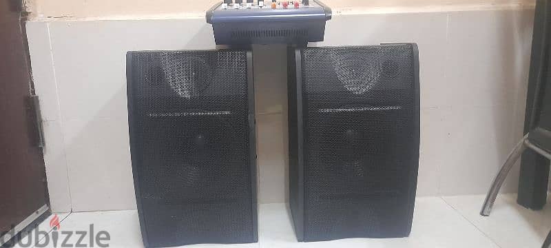 Bluetooth power mixer and speakers 0