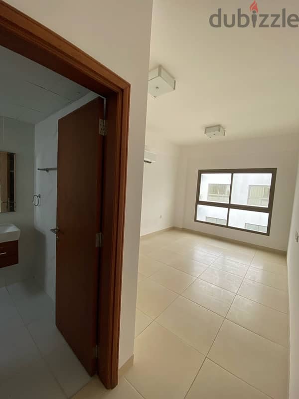 For rent 1 bedroom flat Qurum near PDO 4