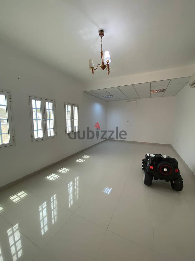 SR-DV -723" Premium Quiet Villa to Let in Al Mawaleh South 2