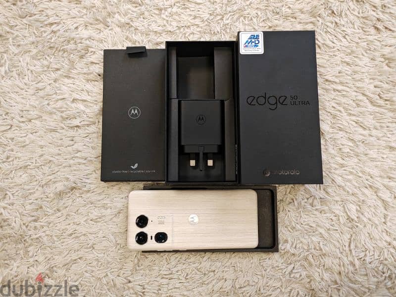 Motorola Edge 50 Ultra Wood 1TB/16GB Like Brand New Few Times Used 12