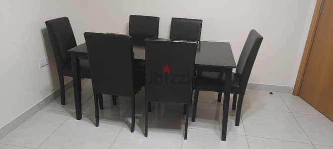 6 seater Dinning table for sale