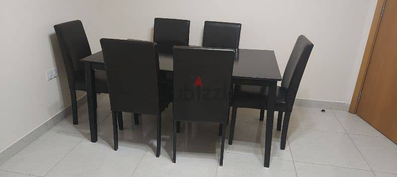 6 seater Dinning table for sale 0