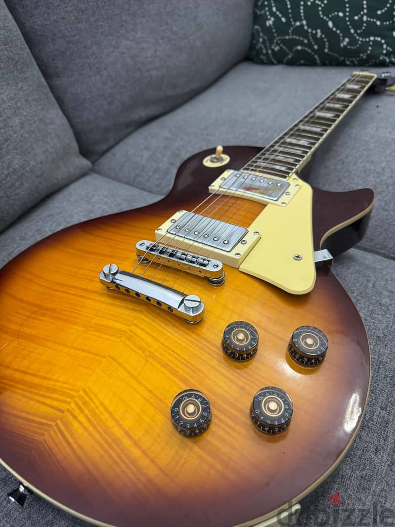 Les Paul Guitar 1