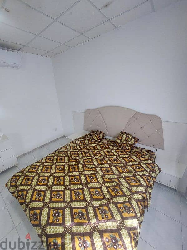 flat 1bhk furniture in elkhwair included all bills 6