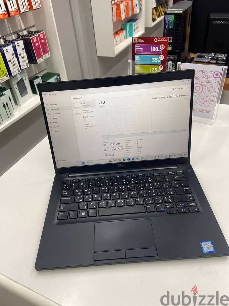 DELL LATITUDE 7390  Intel Core   i 7 1