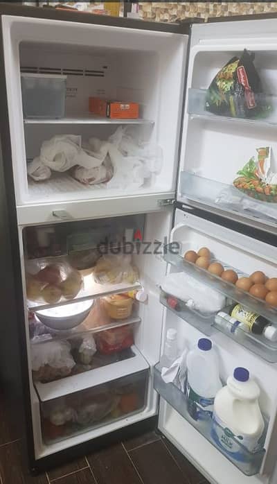 Hitachi fridge is for sale urgent in very excellent condition