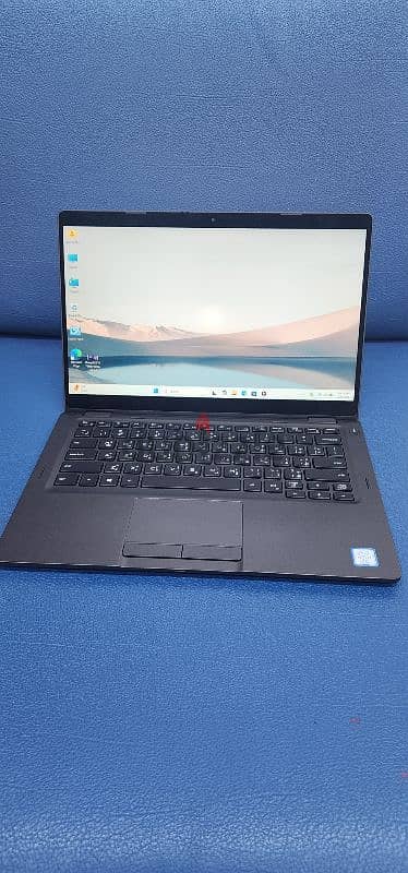 Dell 5300 2in1 i7-8th 16gb Touchscreen rotatable 5