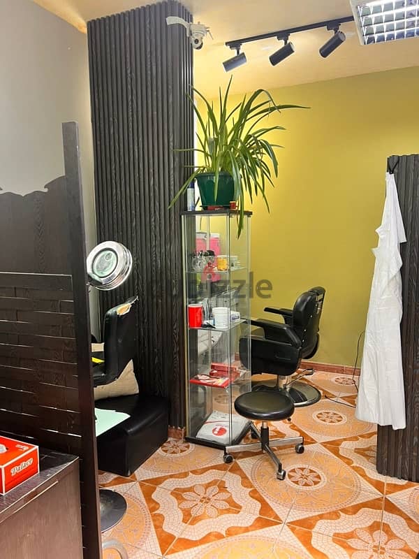 للبيع محل حلاقة مشهور Famous barbershop for sale 4