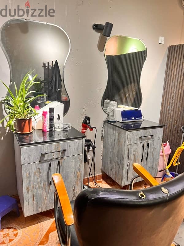 للبيع محل حلاقة مشهور Famous barbershop for sale 5