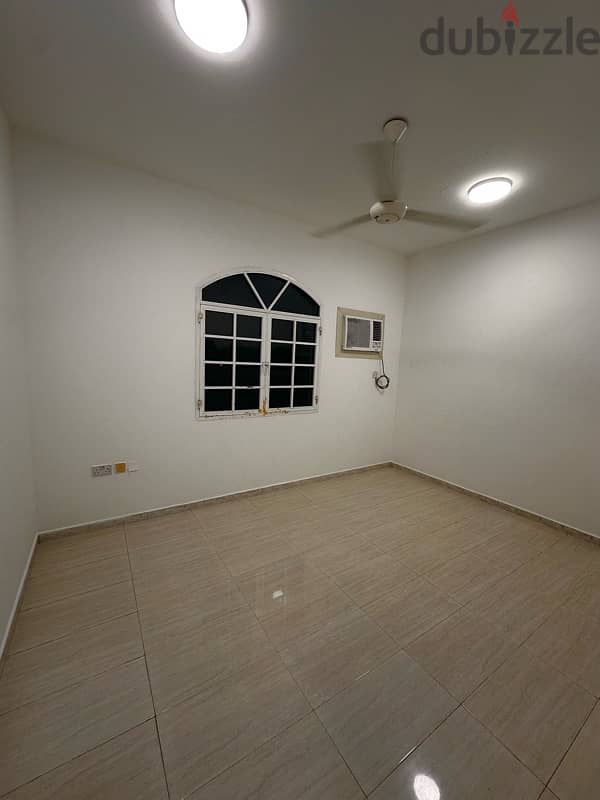 Flat For rent 1BHK شقة بغرفة نوم الايجار 1