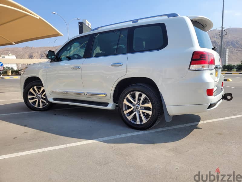 Toyota Land Cruiser 2018 VX. S for Sale from Owner 0