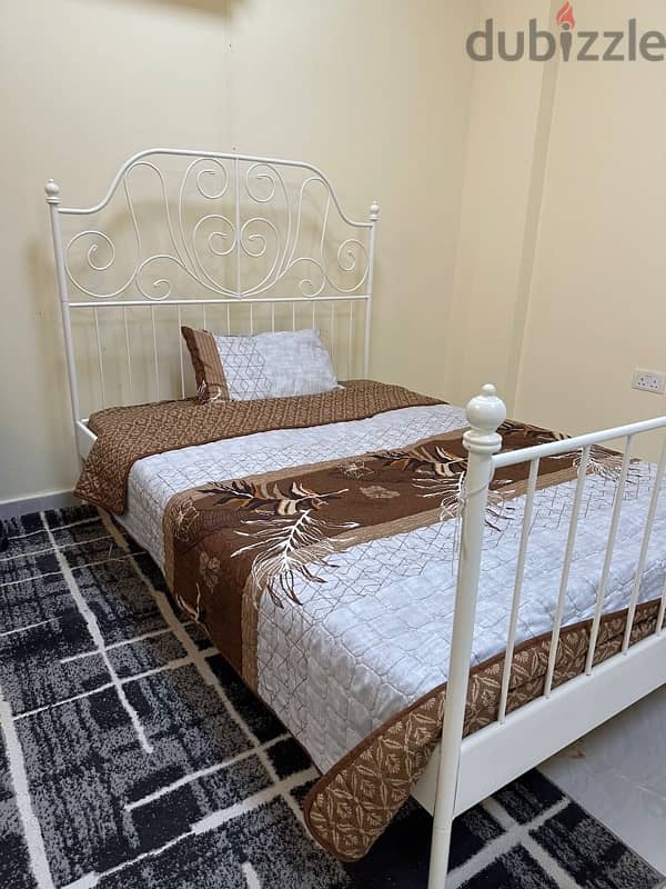 Queen bed with mattress 1