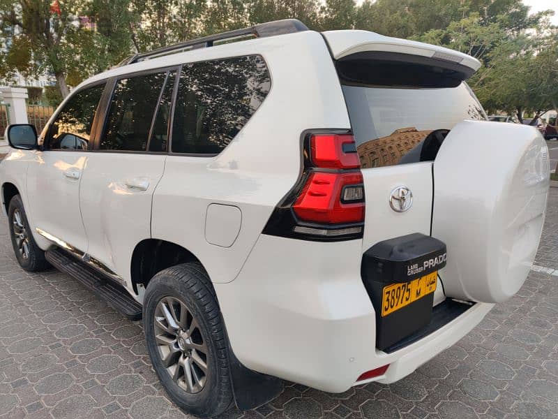 Toyota prado 2019 for sale 15000/- 4