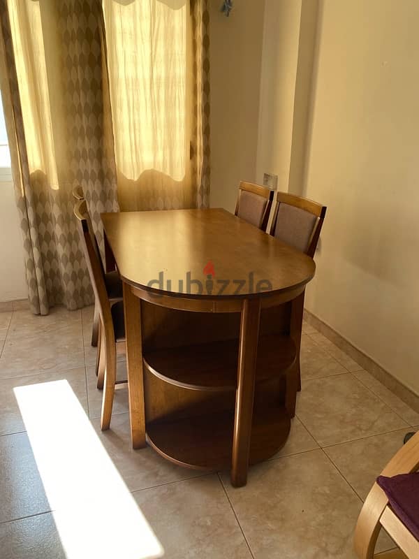 Dining Table with 4 chair 1