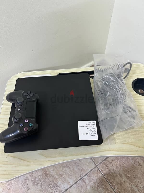 ps4 slim ممتازة و بحالة جيدة 2