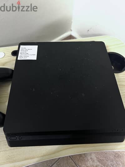 ps4 slim ممتازة و بحالة جيدة