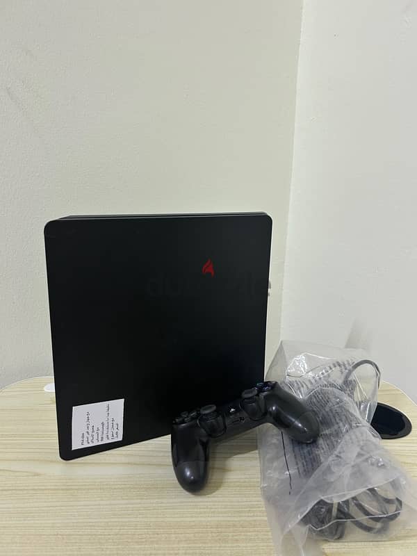 ps4 slim ممتازة و بحالة جيدة 11