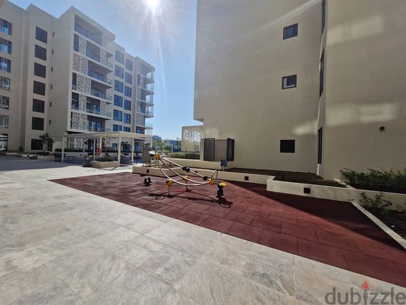 Al Mouj Juman2 2Bedrooms Apartment with Balcony Pool and Sea View 9