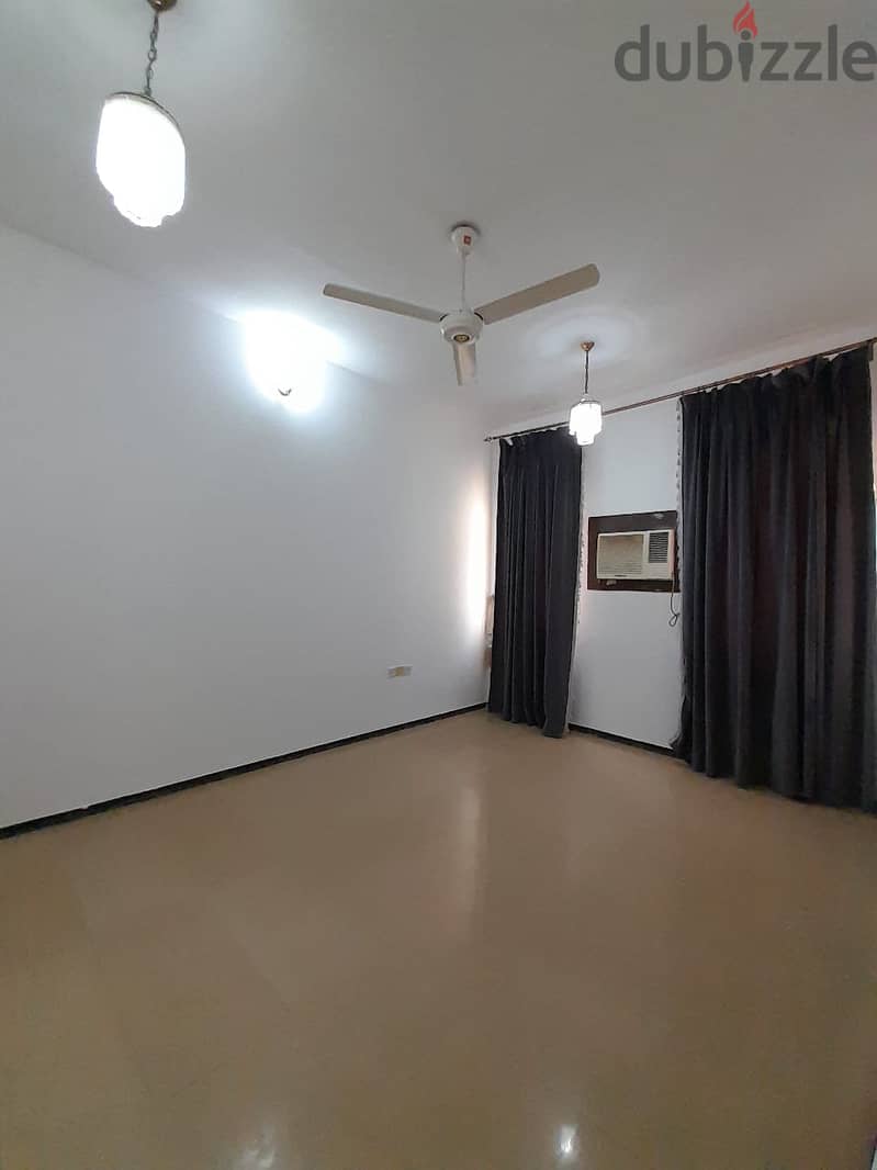 AL KHUWAIR | SEMI FURNISHED 1 BEDROOM FLAT 3