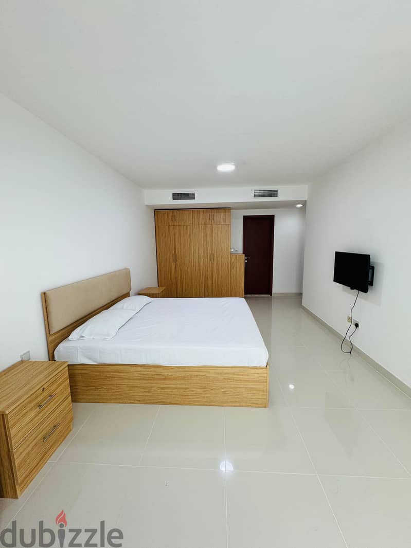 3 BHK FURNISHED in Grand Mall (SYWV787) 10