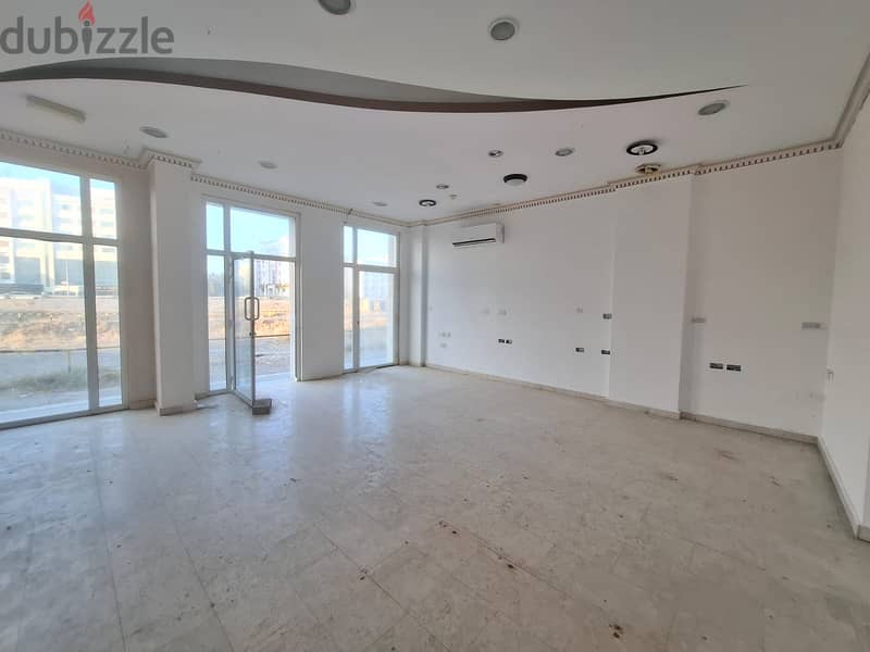 Shop Spaces FOR RENT in Al Khuwair 33 near Said Ben Taimour MPC05 4